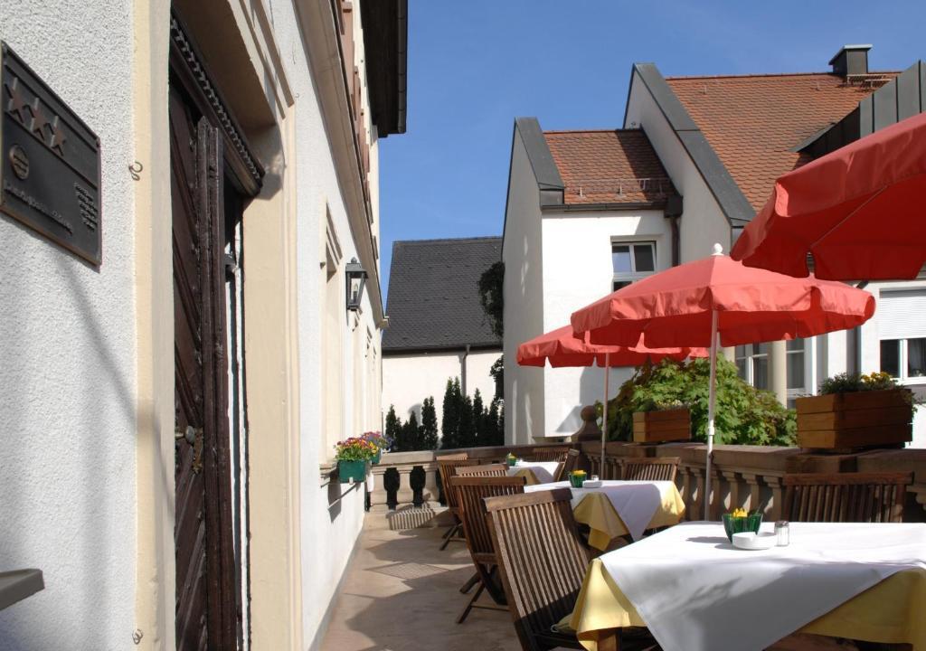 Hotel Gasthof Der Krug Stegaurach Exterior photo